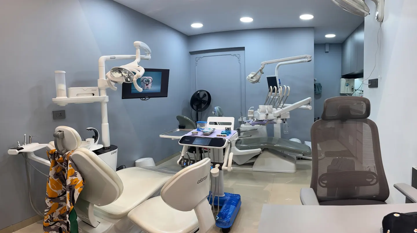 Treatment room at Smiling Pearls Dental Clinic in Goregaon East